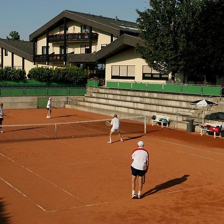 Tennis- Und Freizeitzentrum Neudoerfl Neudorfl Exterior foto