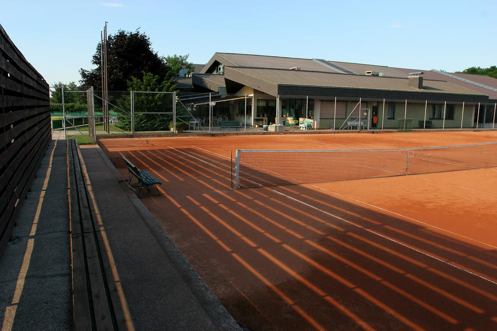 Tennis- Und Freizeitzentrum Neudoerfl Neudorfl Exterior foto