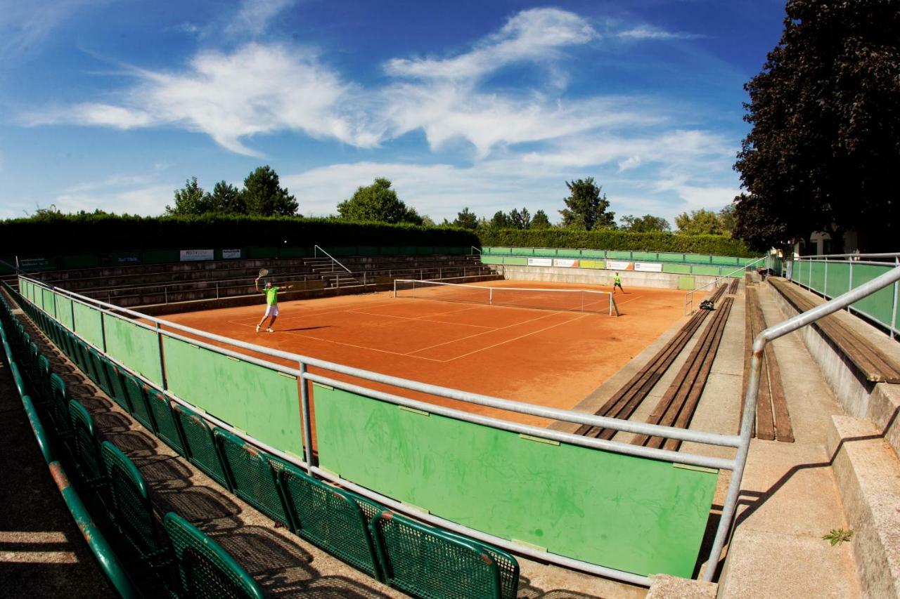 Tennis- Und Freizeitzentrum Neudoerfl Neudorfl Exterior foto